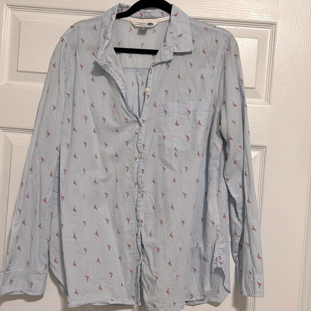Woman’s XL flamingo button down shirt